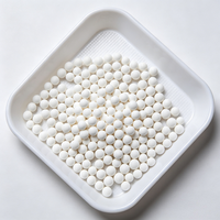 Billes d'alumine activée Al2O3 de qualité alimentaire et industrielle, pureté 93,5 %, adsorbant déshydratant, taille 35 mm, hauteur de couche 50-100 mm