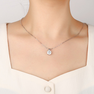 Collar de Plata de Ley S925 con Moissanita de 1/<span class=keywords><strong>2</strong></span>/3 <span class=keywords><strong>Quilates</strong></span>, Corte Redondo Clásico de 4 Puntas, D VVS1, Gargantilla Minimalista con Cadena de Moissanita para Mujer - Product Image 2