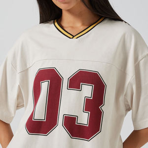 Maillot de basket-ball d'équipe sportive avec un design unique pour les saisons d'été. - Product Image 4