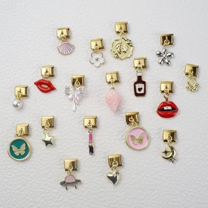 Nouvelle Série de Bracelets Modulaires Élégants Style Italien avec Pendentifs Planètes Dorées, Perles et Diamants en Acier Inoxydable – Chaîne Tendance à Assembler - Product Image 4