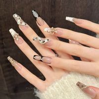 Faux ongles sculptés élégants Leopard Demon pour l'automne et l'hiver