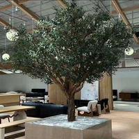 Hochwertiger, maßgefertigter, großer, dekorativer, geschmiedeter Bodenpflanzen-Blumentopf mit künstlichem Olivenbaum aus Premium-Seidenmaterial