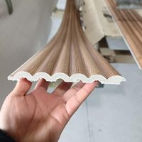 Panneaux muraux 3D contemporains en PS cannelé - Revêtement en polystyrène imperméable et non toxique avec textures variées pour salle de bain et salon