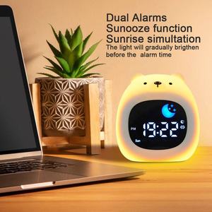 Reloj de Mesa Digital Soft Cloud, Luz Nocturna de Silicona con Cambio de Color, Decoración para Dormitorio - Product Image 6