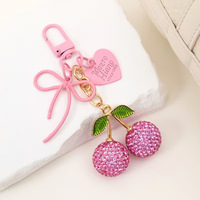 Schattig Valentijnscadeau: metalen sleutelhanger voor dames, versierd met strass steentjes, kersenmotief, kristallen charme voor tassen en handtassen.