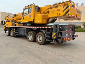 Grue sur camion XCMGG d'occasion QY50KC, capacité de levage maximale de 50 tonnes, excellent état, moteur inclus - Product Image 3