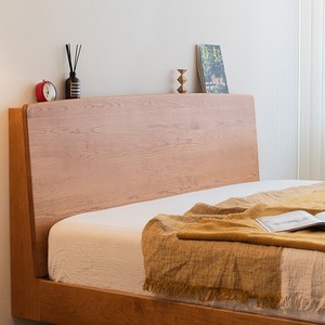 Lit plateforme double Shire en bois massif 1,8 m/1,5 m avec tête de lit en bois de cerisier, mobilier de chambre à coucher - Product Image 1