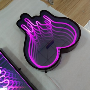 Luz de neón de vidrio templado Infinite Mirror Abyss Letter LED Electronic Sign - Product Image 5