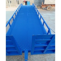 Rampe de chargement mobile hydraulique portable d'une capacité de 15 tonnes, plateforme de chargement de conteneurs pour le chargement de marchandises en entrepôt