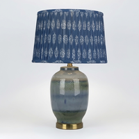 Lampe de table en porcelaine Tri-ever, base crème vintage, lampe de chevet décorative en céramique, lampe de chevet moderne pour chambre à coucher, abat-jour bleu LED, commande par interrupteur