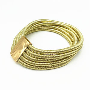 قلادة خانقة هندسية مخصصة من سبيكة الزنك مع لؤلؤ صناعي للذكرى السنوية بتصميم رياضي 2025 - Product Image 5