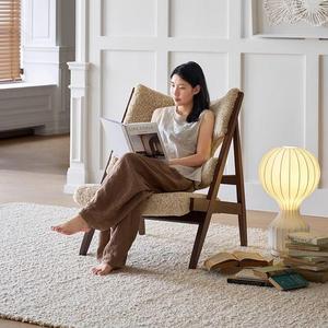 Fauteuil de salon en tricot, couleur crème, en laine d'agneau, fauteuil simple confortable, style rétro français, chaise longue en bois massif - Product Image 1