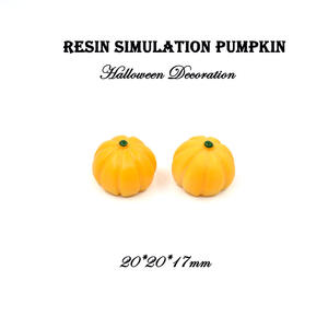 Venta al por mayor de cabujones de resina 3D con forma de calabaza para manualidades, pendientes, colgantes y decoraciones navideñas - Product Image 6