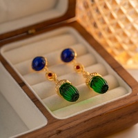 Nouvelle conception 2024, boucles d'oreilles en laiton vintage, bijoux en verre vert, boucles d'oreilles à clous en résine verte, boule de pastèque, boucles d'oreilles pour femme
