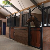 Équipement équestre Écurie portable Écuries en bois portables pour l'extérieur Panneaux d'écurie pour chevaux