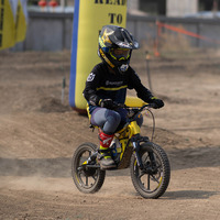 Moto électrique tout-terrain pour enfants, moteur sans balais 653W, batterie lithium 36V 5Ah, autonomie de 25 km, aventure en plein air, logo personnalisé disponible