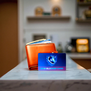 بطاقة أعمال مخصصة من البلاستيك PVC مضادة للسرقة وحاجبة لترددات RFID 13.56 ميجاهرتز، بطاقة عضوية صغيرة، بطاقة ائتمان مصرفية للدفع - Product Image 2