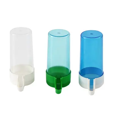 Distributeur d'eau en plastique pour animaux domestiques, mangeoire suspendu pour Hamster, mangeoire pour animal de compagnie, cochon d'inde, écureuil, lapin et perroquet