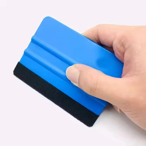 Инструмент для нанесения виниловых наклеек на авто: пластиковый скребок-шпатель с войлочной кромкой и возможностью нанесения логотипа - Product Image 3