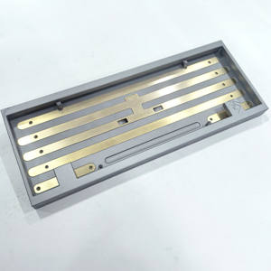 คีย์บอร์ดแบบกลไก CNC แบบกำหนดเอง OEM ชุบทอง อะโนไดซ์ คีย์บอร์ดโลหะอะลูมิเนียมแบบกลไก CNC - Product Image 3