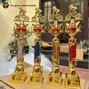 <span class=keywords><strong>Trofeos</strong></span> <span class=keywords><strong>de</strong></span> Plástico Personalizados para Bicicletas <span class=keywords><strong>de</strong></span> Equilibrio, para Competiciones Infantiles <span class=keywords><strong>de</strong></span> Ciclismo, Artes Marciales, Fútbol y Balonmano, <span class=keywords><strong>Trofeos</strong></span> Creativos - Product Image 5