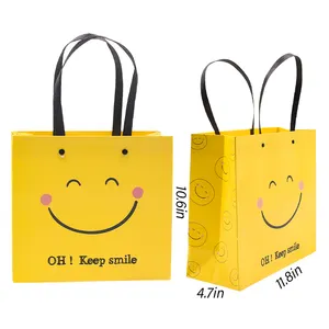 노란색 웃는 얼굴 경품으로 친환경 이벤트 프로모션 자신의 로고와 종이 가방 쇼핑 선물 가방