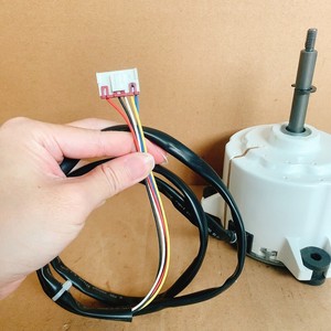 มอเตอร์พัดลมดีซี Midea ZWK511B500196 100W สำหรับเครื่องปรับอากาศภายนอกอาคาร 5 สาย หมุนย้อนกลับได้ - Product Image 2