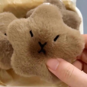 Llavero de Peluche de Cuero Artificial Personalizado con Dibujos Animados de Capibara en 2D, Moderno y Pequeño para Bolsos - Product Image 4