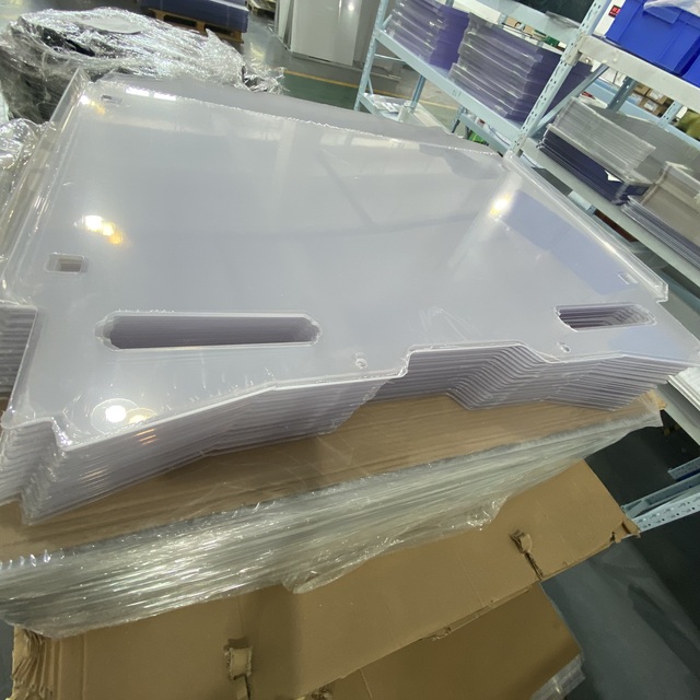 3mm Weather-Resistant Polycarbonate Sheet for Vehicle Windshield | Custom Cut Bending Service | 5+ Year Warranty | ISO9001