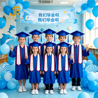 Ensemble de toges et chapeaux de graduation d'hiver bleu roi pour enfants, avec impression et bordure rouge, étole blanche, unisexe, pour la maternelle, 100% coton