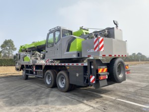 High-Safety ZTC300H Truck <strong>Crane</strong> Load Limiter System Suitable for Community <strong>Hospital</strong> Equipment Lifting - Product Image 6