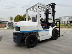 Chariot élévateur TCM 5 T d'occasion Moteur diesel à mât 3 étages de 5 tonnes, faible durée, hauteur de levage de 4000mm, bien entretenu, prêt à fonctionner - Product Image 4