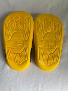 Yellow Cartoon Slippers EVA Upper Anti Slip Open Toe All Seasons Home Wear Size 24-35 - Product Image 6