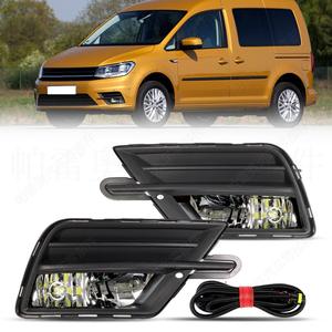 Feux antibrouillard avant LED Vehicle Wolf Lake pour Mercedes Benz W251 W204 2006-2014, boîtier noir avec faisceau de câblage - Product Image 1