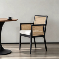 Chaise de salle à manger en bois massif de style nordique, chaise de salle à manger pour la maison et le restaurant, fauteuil de loisirs rétro pour balcon, chaise minimaliste moderne pour petit appartement