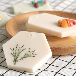 Wholesale Botanical Scented Flower Aromatherapy Soy <strong>Wax</strong> <strong>Melts</strong> <strong>Tablets</strong> for Home Fragrance Essential Oil Pillar Valentine's Day - Product Image 6