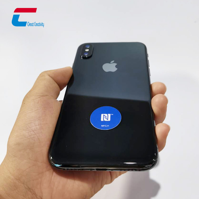Waterproof Mini Custom NFC 13.56MHz RFID Smart Tags Stickers with Weatherproof for Smartphones