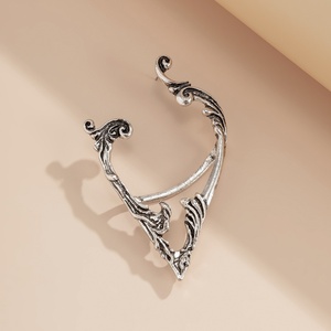 Boucles d'oreilles Punk Fairy Dark Elf sans perçage à clipser pour femme, couleur argent, style Gothique Halloween, manchette d'<span class=keywords><strong>oreille</strong></span>, bijoux <span class=keywords><strong>de</strong></span> fête - Product Image 3