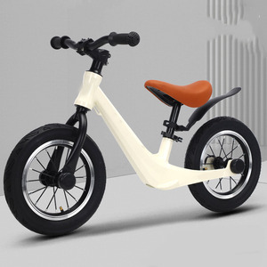 <span class=keywords><strong>Bicicleta</strong></span> de equilibrio para niños al por mayor <span class=keywords><strong>sin</strong></span> <span class=keywords><strong>pedales</strong></span> andador para bebés aleación de aluminio <span class=keywords><strong>bicicleta</strong></span> para niños de alto valor - Product Image 2