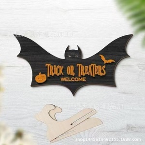 Adorno decorativo de madera con forma de murciélago para Halloween, ideal para la decoración del hogar, que agrega un toque de ambiente. - Product Image 4