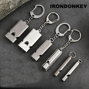 Sifflet d'urgence en titane portable IRONDONEKY pour la conception de collier porte-clés de camping et de randonnée - Product Image 3