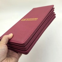 Maßgefertigter Weinroter PU-Leder Magnetischer Menü- und Rechnungsordner, Faltbarer Quittungsorganizer für Gastronomiebetriebe