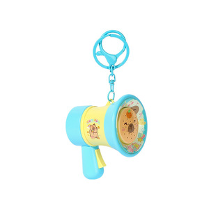 Mini Altavoz con Cambiador de Voz de Capibara de Dibujos Animados, Juguete Musical Creativo y Divertido, Llavero de Plástico - Product Image 4
