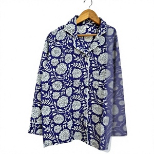 เสื้อเชิ้ตแขนยาวลายดอกไม้สำหรับผู้ชาย ผ้าฝ้ายถัก 100% สวมใส่สบายๆ สำหรับฤดูใบไม้ผลิ เสื้อชุดนอนฤดูใบไม้ผลิ ของขวัญสำหรับผู้หญิง - Product Image 2