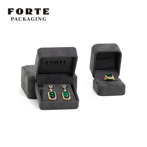 Boîte à bijoux de luxe personnalisée FORTE, boîte cadeau pour collier, bague, bracelet, emballage de bijoux en daim avec logo - Product Image 4