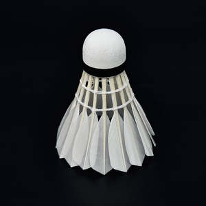 Volants de badminton en plumes de canard, 12 pièces, avec manche fin et vol stable, sensation agréable au toucher, articles de sport - Product Image 5