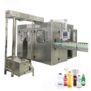 Ligne de remplissage automatique d'eau <span class=keywords><strong>pour</strong></span> bouteilles en verre en espace restreint, 4000 bouteilles par heure, ligne de remplissage de bouteilles d'eau de 1 litre - Product Image 1