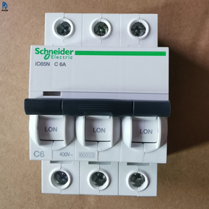 Disjoncteur miniature IC65N 3P C6A 400V, protection contre les surcharges et les courts-circuits, montage sur rail DIN, sécurité électrique - Product Image 1