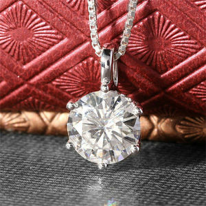 Ciondolo Solitario in Moissanite, Argento 925, Taglio Brillante Rotondo, Montatura a Griffe, Placcato in Rodio, Stile Classico per Fidanzamento Femminile - Product Image 1