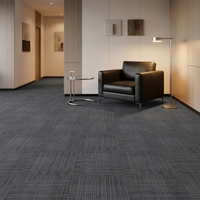 Fabrikstandard Moderner Kommerzieller Teppich Gestreifter Tufting-Loop-Pile 50x50cm Büro-Modulbodenbelag für Kostenlose Muster